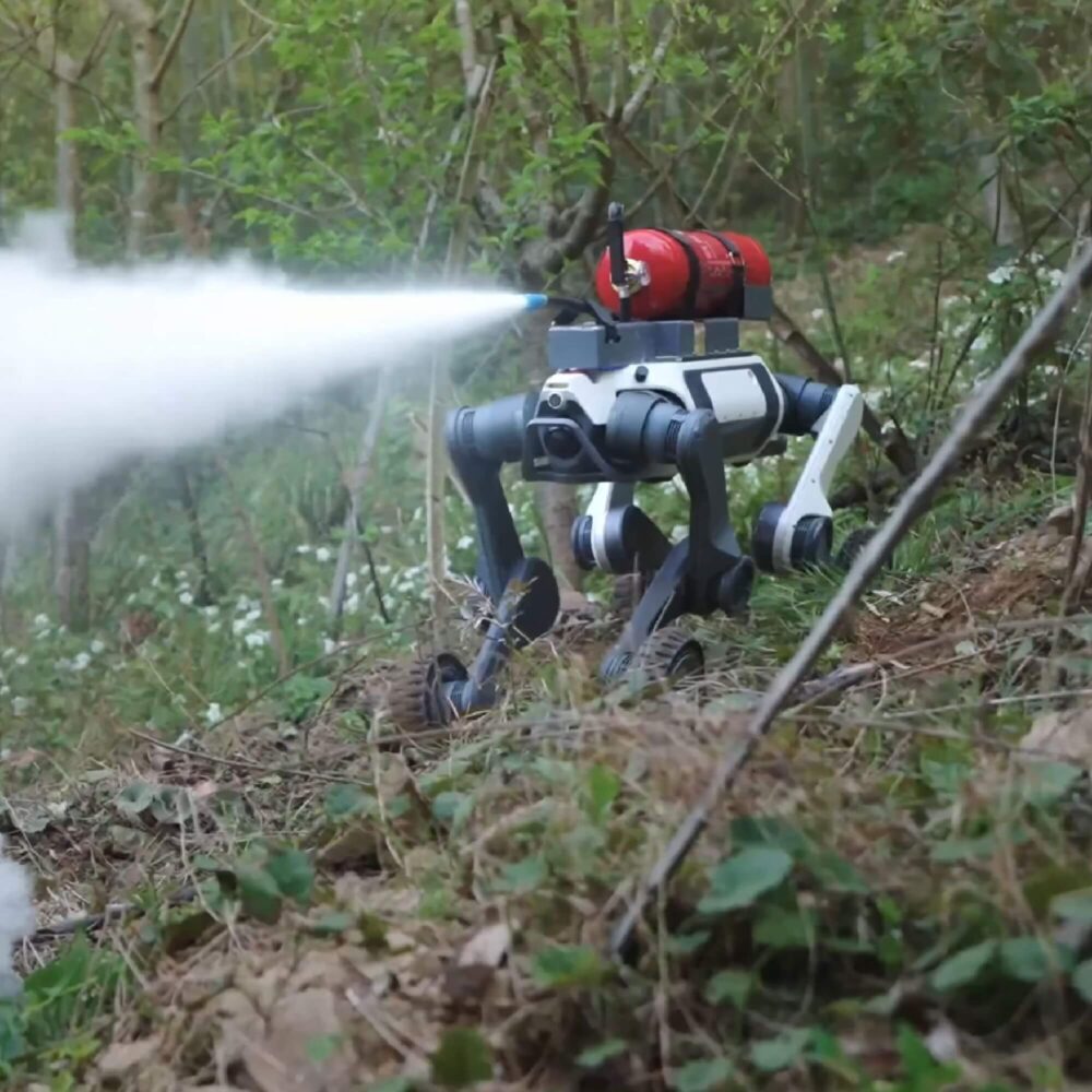 Invelogy DeepRobotics M20 Pro - hasenie poziaru